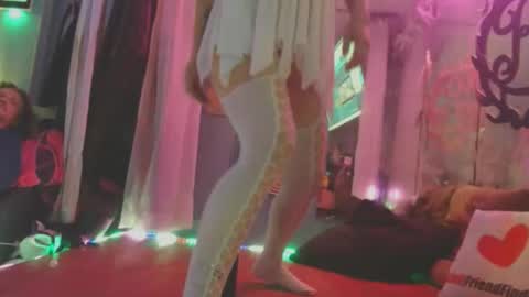 cpl4morethan1 online show from September 29, 2025, 3:55 am