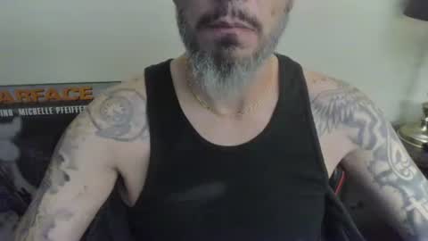 Snapshot of cpl_inlove chatting on November 23, 2025, 8:19 pm cpl_inlove online show from November 23, 2025, 8:19 pm