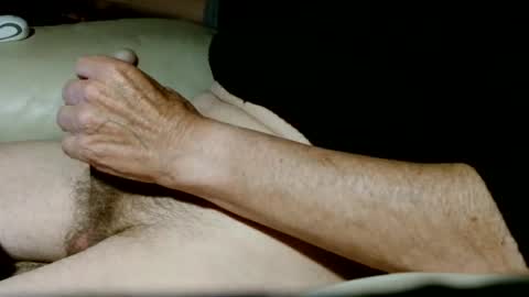 cplmature87 online show from April 16, 2026, 10:56 pm