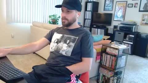 Snapshot of cram0658 chatting on May 1, 2026, 4:00 pm cram online show from May 1, 2026, 4:00 pm