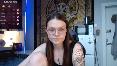 Snapshot of cranberry_hot chatting on May 29, 2026, 11:41 am cranberry_hot online show from May 29, 2026, 11:41 am