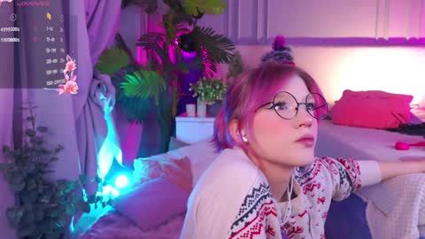 Sonya online show from December 25, 2024, 9:43 pm