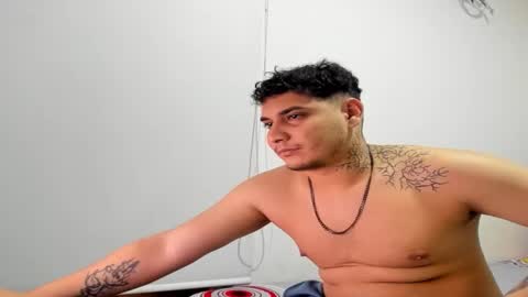 crazy_keisyhot online show from November 5, 2025, 2:55 am