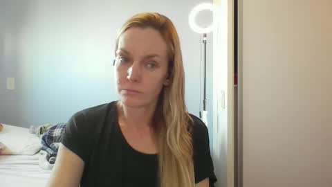 Anny online show from April 13, 2026, 10:43 am