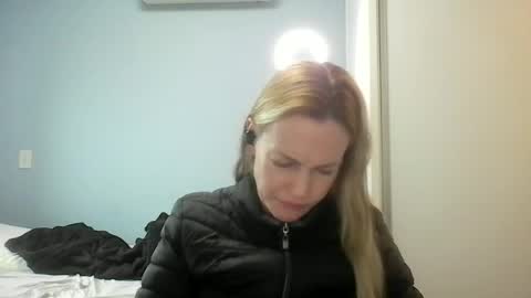 Snapshot of crazyanny chatting on June 25, 2026, 10:53 am Anny online show from June 25, 2026, 10:53 am