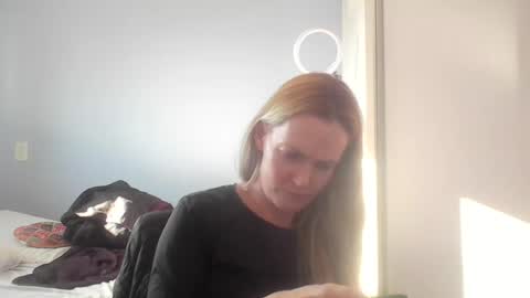 Snapshot of crazyanny chatting on July 19, 2026, 6:44 pm Anny online show from July 19, 2026, 6:44 pm
