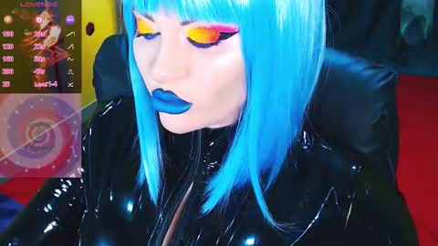 Roxy online show from October 25, 2025, 2:02 pm