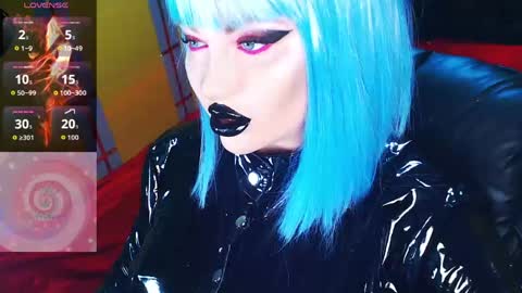 Snapshot of crazypinkyball chatting on May 7, 2026, 3:17 pm Roxy online show from May 7, 2026, 3:17 pm