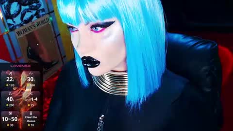 Roxy online show from July 10, 2026, 3:14 pm