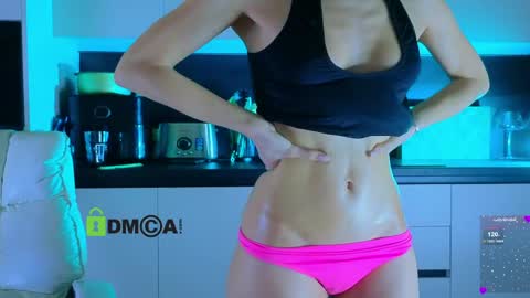 crazzy cherry online show from May 10, 2026, 10:20 am