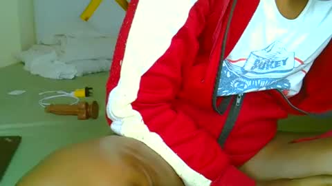 crazzybaby01 online show from September 9, 2025, 7:02 pm