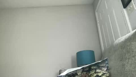 Snapshot of creame_sensation chatting on April 11, 2026, 8:24 pm PHANTOMTARGARYENXXX online show from April 11, 2026, 8:24 pm