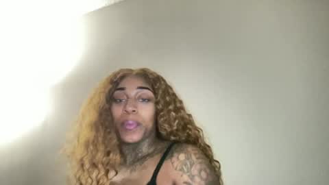 Snapshot of creame_sensation chatting on August 2, 2026, 11:03 pm PHANTOMTARGARYENXXX online show from August 2, 2026, 11:03 pm