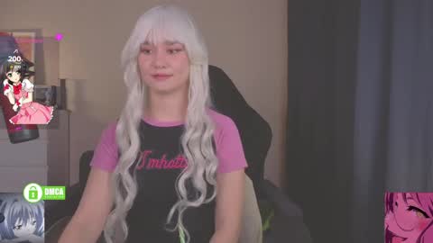 Snapshot of creammeow chatting on May 14, 2026, 2:40 am Alina online show from May 14, 2026, 2:40 am