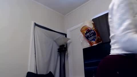 CreamyExotica online show from February 21, 2025, 4:59 pm