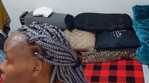 creamyhub online show from October 18, 2025, 8:48 am