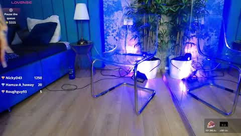 Sophie online show from February 15, 2026, 6:21 am