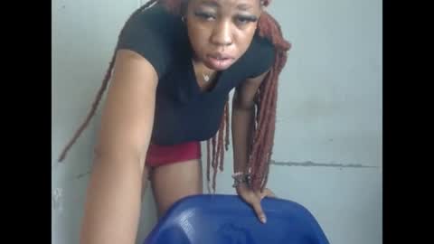Snapshot of creamyxpussyx chatting on July 11, 2026, 8:39 am creamyxpussyx online show from July 11, 2026, 8:39 am