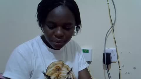 Snapshot of creamyypussyy chatting on September 23, 2025, 8:34 pm creamyypussyy online show from September 23, 2025, 8:34 pm