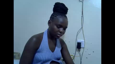 Snapshot of creamyypussyy chatting on February 12, 2026, 12:05 am creamyypussyy online show from February 12, 2026, 12:05 am