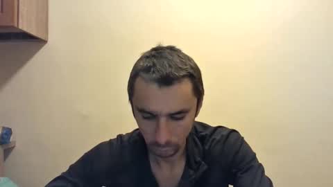 creativexx2 online show from October 27, 2025, 3:38 pm