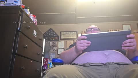 Snapshot of creeeping_death chatting on May 4, 2026, 6:31 am The hopeless romantic online show from May 4, 2026, 6:31 am