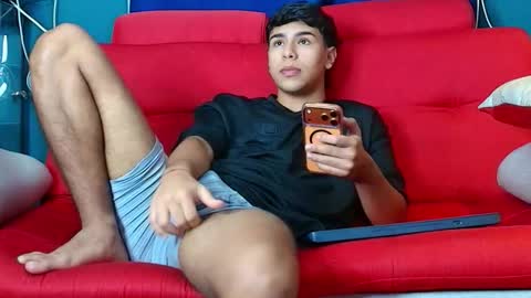 crh58_ online show from December 5, 2025, 1:47 am