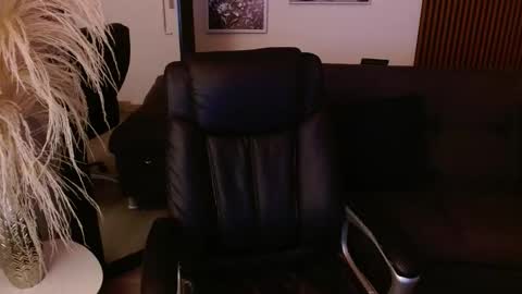 Tatiana  online show from February 6, 2025, 4:10 am