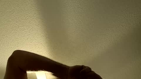 W online show from February 21, 2025, 10:59 pm