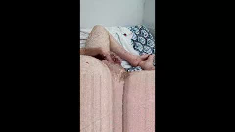 W online show from April 5, 2026, 8:06 pm