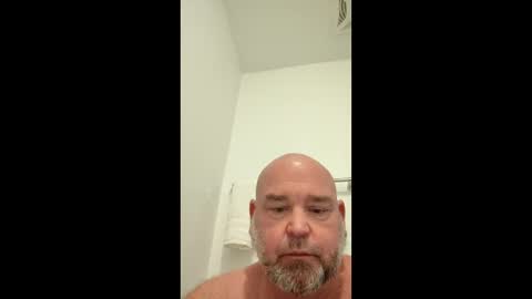 W online show from April 20, 2026, 7:04 pm