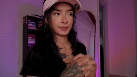 Snapshot of cris_roberts chatting on July 15, 2026, 10:26 pm Cris Roberts online show from July 15, 2026, 10:26 pm