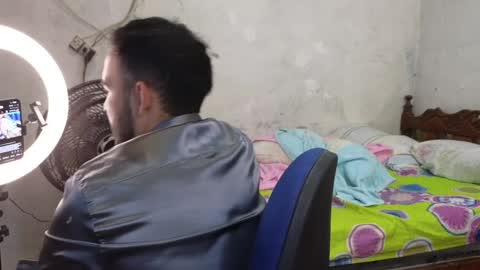 cris_simons online show from December 31, 2024, 3:34 am