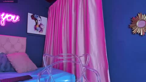 Cris Evanz online show from September 14, 2025, 1:10 pm