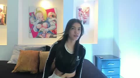 Snapshot of crisle_11 chatting on June 15, 2026, 11:45 am Cris online show from June 15, 2026, 11:45 am