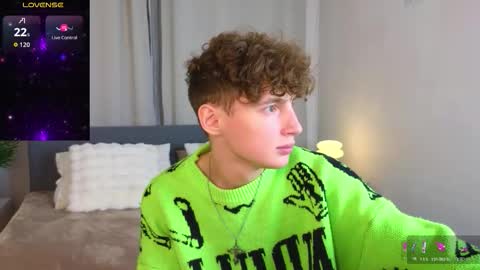 Chris online show from October 22, 2025, 3:12 pm