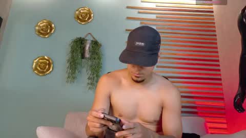 Snapshot of criss_hardcock_ chatting on May 16, 2026, 1:10 pm criss_hardcock_ online show from May 16, 2026, 1:10 pm