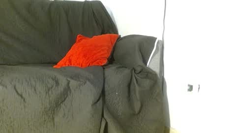 criss_zuri online show from January 13, 2026, 12:54 pm