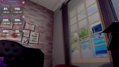 Snapshot of crissh_1 chatting on December 6, 2024, 11:14 pm crissh 1 online show from December 6, 2024, 11:14 pm