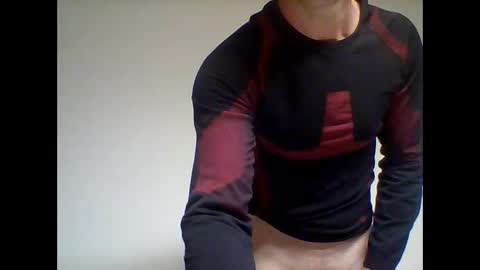 Snapshot of crissstrokesxxx chatting on September 29, 2025, 7:13 am Criss online show from September 29, 2025, 7:13 am