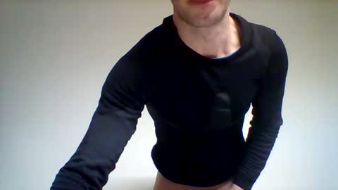 Snapshot of crissstrokesxxx chatting on March 8, 2026, 8:51 am Criss online show from March 8, 2026, 8:51 am
