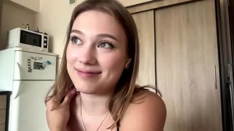 crissymemo online show from July 8, 2026, 3:16 pm
