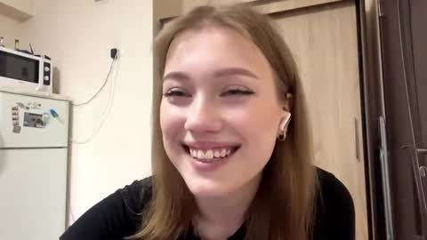 crissymemo online show from July 19, 2026, 3:05 pm