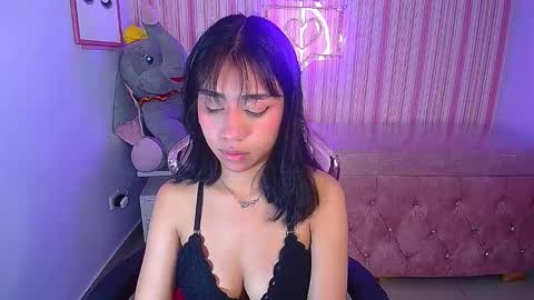 Snapshot of cristal1_ch chatting on October 8, 2025, 10:57 am cristal1_ch online show from October 8, 2025, 10:57 am