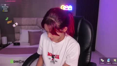 cristal__adams online show from September 19, 2025, 12:39 pm