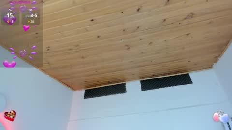 Cristal online show from February 11, 2025, 4:01 am