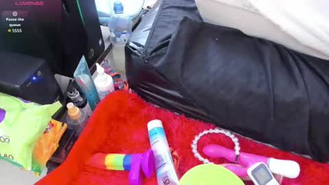 Snapshot of cristal_bons chatting on December 20, 2025, 9:16 am Cristal online show from December 20, 2025, 9:16 am