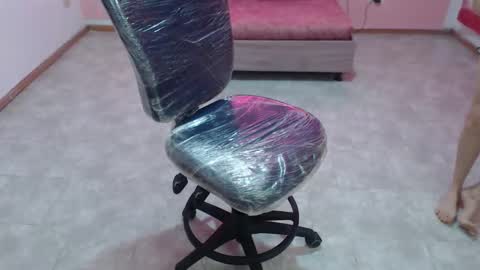 Cristal online show from November 12, 2025, 2:06 pm