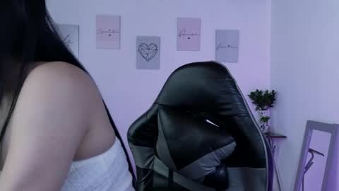 Snapshot of cristal_hilton_10 chatting on May 24, 2026, 3:11 am Alejandra from Wednesday to Saturday from 1000 pm to 400 am Colombian hour online show from May 24, 2026, 3:11 am