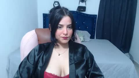 Cristal online show from February 13, 2025, 2:01 am